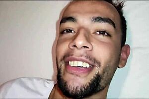 raphael mamando bem gulosa e fodendo boca na pica grossa do marido maldonatto