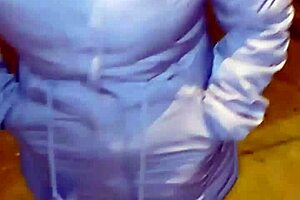 My stepmom blows me on the street