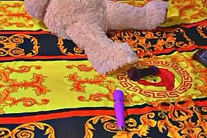 Beauty Slut Veronica Avluv In Double Wand Squirting