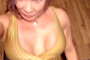 I met this blonde milf with swollen pussy at the gym