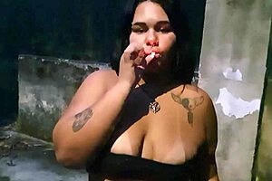 mamando e fudendo na escola abandonada