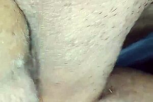 كس ياخذ كريم باي عربي من زوجة ناضجة في جلسة ساخنة