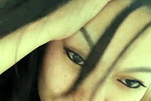 face gets live vaginal and anal massage!