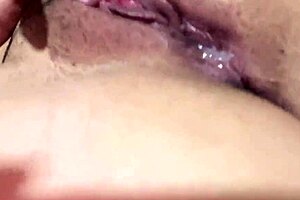 I talk sweetly in your ear while you masturbate with me in JOI ASMR