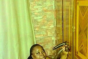 Shaved pussy update from sundaydogood614 on april 12