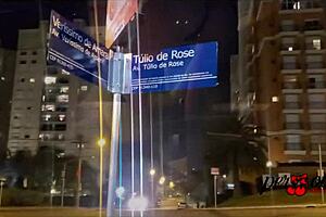 Moto Boy Chases Woman Flashing Big Tits On Car Sunroof.