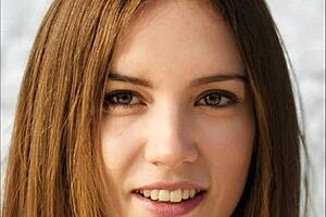 mistress kittiwips dominates with hogtied femdom footjob in french audio joi