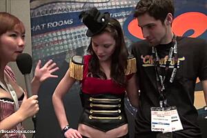 Fionnaandjimmy shows big tits at expo