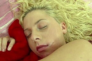 Teen Couple's Hardcore Anal Fuck in Empty House