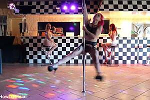 noochka seduces marie lumacarie with licking