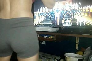 I fuck my perfect pussy in threesome with assfucking