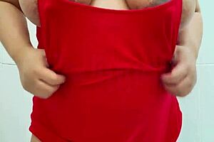 feeling so horny with my sexy pregnant belly today!