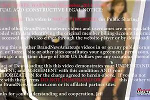 inked brunette pamela rubs her shaved pussy with vibrator 😘