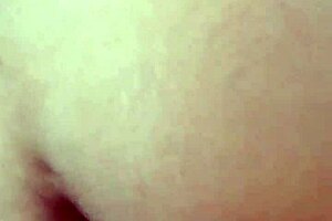 Mi vecina acaba de terminar con su novio y me llama para hacer retos termino follandomela casero real latina