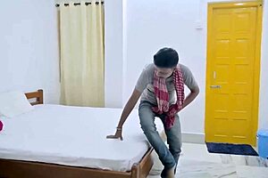 Indian Bhabhi Meets Ex-Boyfriend In Hotel