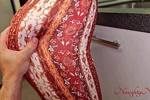 curvy cleaner lady bends for extra kitchen tip. what would you do?