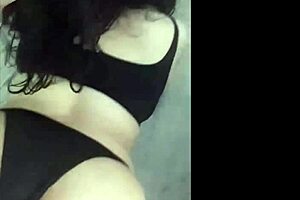 Doña Mary BENT OVER in HOT DOGGYSTYLE Action!