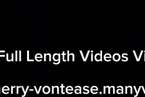 up close with my hairy juicy pussy playin