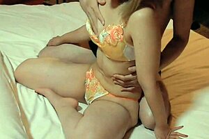 japanese housewife fingering cunnilingus orgasm