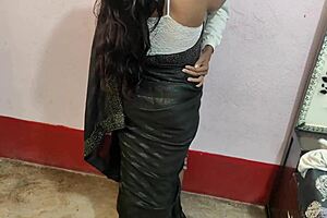Hot Bengali Muslim lady gets fucked by her Hindu boyfriend in a black saree, including blowjob and anal