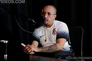 Thiago Barão Teases Bia Hot in Podcast Compilation