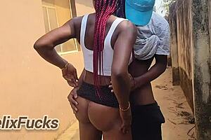 Juicy cougar with small 18+ waist gives blowjob in public quickie