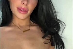 I am britsh exchang student, solo play on webcam