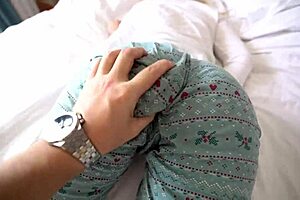 step bro came inside step sisters dream and cum in her pussy