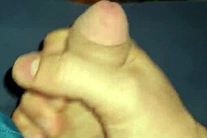 The hairy guy with long hair is giving leitinho from his armpit for you?