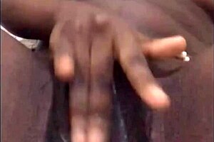 watch this ebony babe masturbate solo