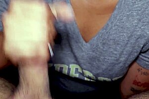 Frida gives me a sensual blowjob! 😘