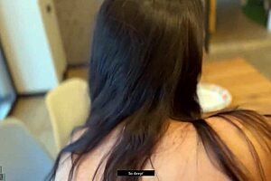 Stiefzoon KOMT IN PUSSIE van zijn stiefmoeder tijdens intense sessie