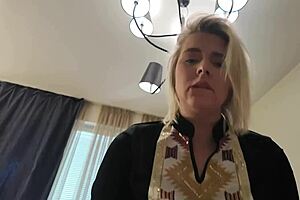 Övey O Lunaが自分の淫乱経験をセックスで再現