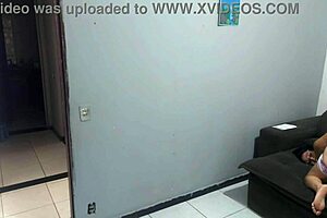 18 years old dude wanna bang an older mommy