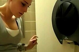 Mommy masturbates pussy to quick orgasm and squirts in toilet?