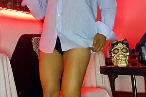 Intense Perreo Dancing with Karol G and Alicia Keys in First Live Show, Masturbate on Cam for You