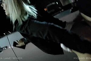 Couple has sex in public parking lot