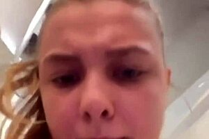 Fingering pussy in public