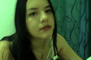 put me in any position you want stepdaddy, tell me how much you like a latin cumslut bitch - jhodez1 😈🍑