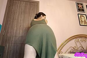 Pawg Xo Bunny Farting Shaking Ass Green Dress