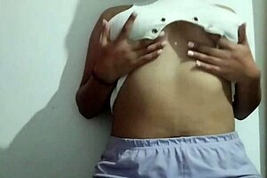 WOW THIS MILF MASSAGES HER HUGE TITS WITH SO MUCH PLEASURE IN REAL HOMEMADE VIDEO CLIP!