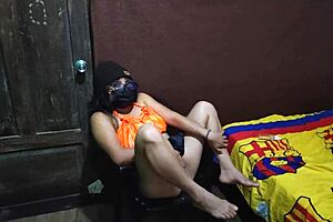 Hey, my sister-in-law pays up on that party bet with some wild flashing and spreading