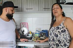 I CAUGHT MY HUSBAND CHEATING SO I FUCKED THE PLUMBER HE HIRED - PORNO EN ESPAÑOL!