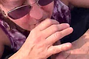 i... uh, nicebigddd suckin dick in public, so hot