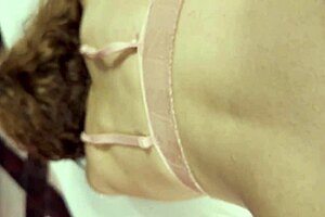 Novinha ninfeta cheats on husband in motel with curvy body domination