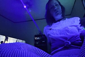 Nikki Lixxx twerks and squirts during yoga pants session