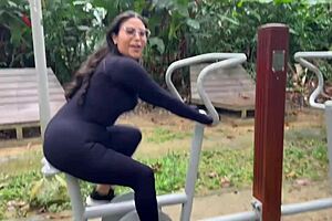 Fuck Stranger With Huge Cock In Public Park Almost Get Caught Slapping And Kissing Brunette Babe Outdoors!