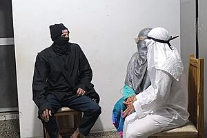 ¿Quieres ver nuestro ritual árabe de cortejo? pregunta la pareja infiel al pastor antes de follar salvajemente en doggystyle y cowgirl