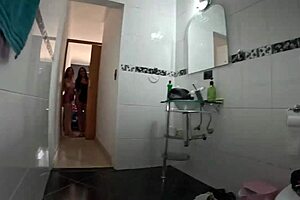 A Casa Está Cheia De Visitantes Hoje E A Coisa Vai Ser Boa - Naty Loka - Evy Kethlyn - Isa Fox