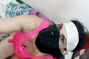 Indian Maid Dressed In Her Mistresss Clothes But Had Anal Sex With Her Owner To Apologize